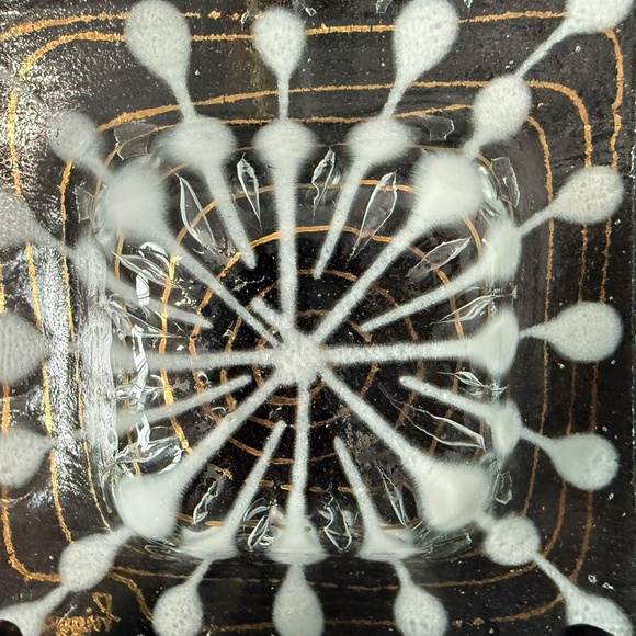 HIGGINS Glass Dish - Picture 8 of 13